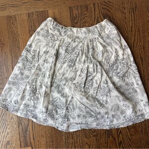MNFN 100% Cotton Floral Print White Skirt Small